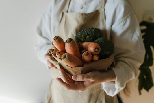 Vegetables in a Dog’s Diet: Benefits, Best Practices, and the Raw vs Cooked Debate